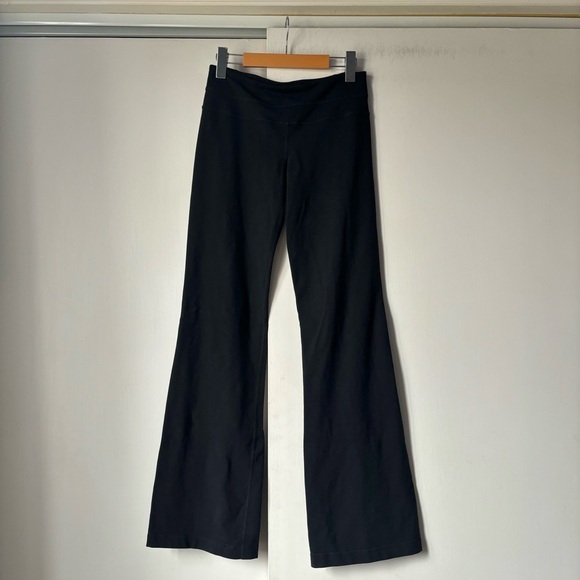 Lululemon Groove Flare Pant in Black - Picture 3 of 8
